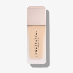 Impeccable Blurring Second-Skin Matte Foundation
